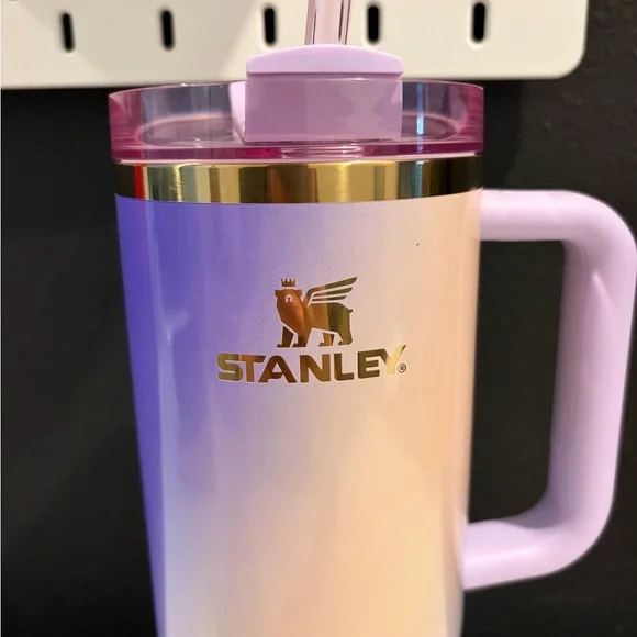 Stanley 40 oz Wicked H2.0 Flowstate Quencher Tumbler Glinda For Good NEW - Picture 4 of 9